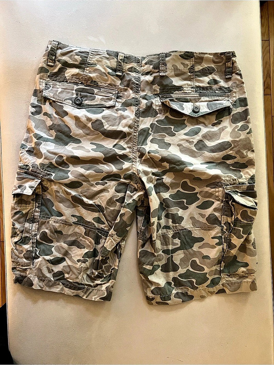 Old Navy Other - Old Navy Camo Cargo Shorts Waist 36